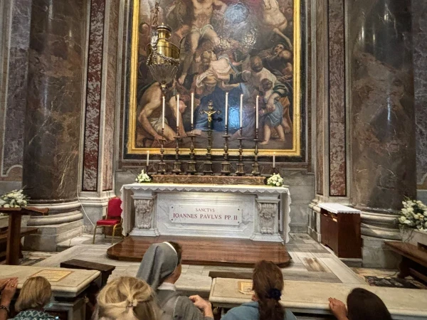 Tomb of St. John Paul II in St. Peter’s Basilica in Rome. Credit: Juan Andrés Muñoz/ACI Prensa