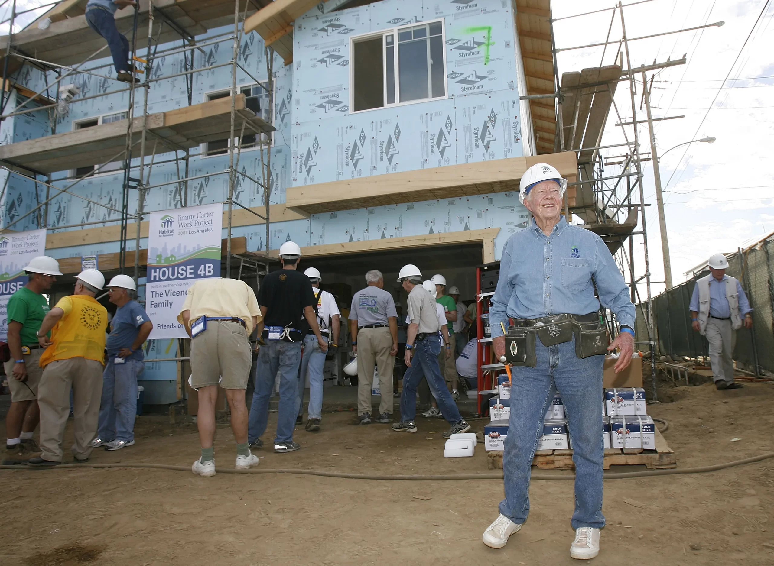 Former U.S. president Jimmy Carter on the Habitat for Humanity worksite in San Pedro, California, on Oct. 29, 2007. Credit: Charley Gallay/Getty Images