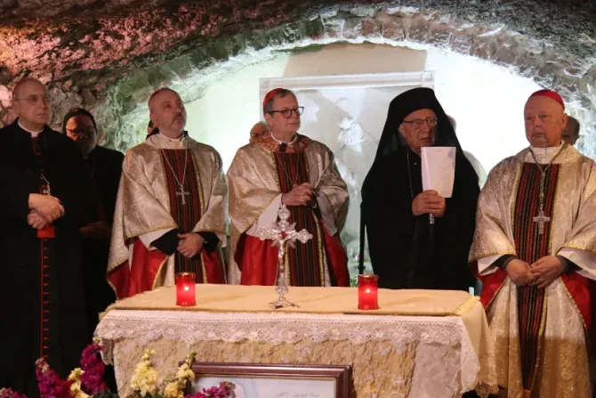 Cardinal Claudio Gugerotti celebrates the Divine Liturgy at the Church of St. Paul’s Shrine in Tabbaleh, Damascus, on Jan. 25, 2025. Credit: ACI MENA